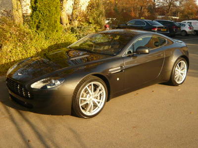 Luksuzni program, Aston Martin Vantage